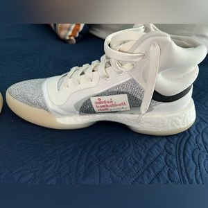 Hardly worn Adidas Basketball Club Shoes Men’s Size 11